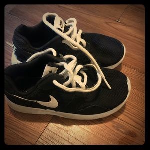 Kids Nike size 12c